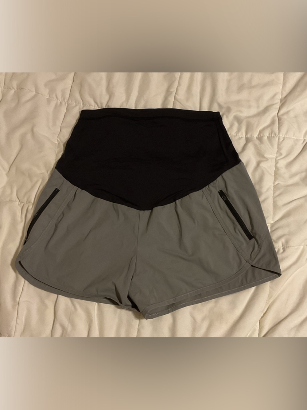 Two-Tone Athletic Shorts with Black Waistband